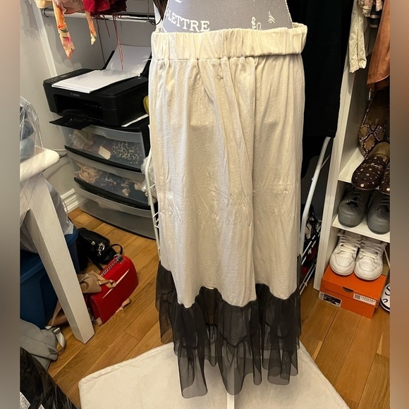 Luukaa Dresses & Skirts - NWOT Luuka Tulle Maxi Skirt
